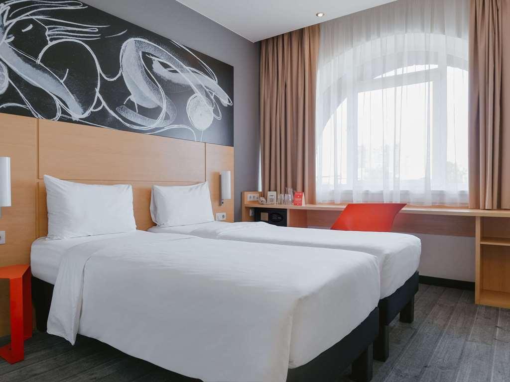 Hotel Ibis Moscow Oktyabrskoye Pole Pokoj fotografie